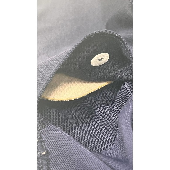 Lululemon Strappy Back Soft Fitted Built-in Bra Tank Navy 4 NWOT - Picture 9 of 10